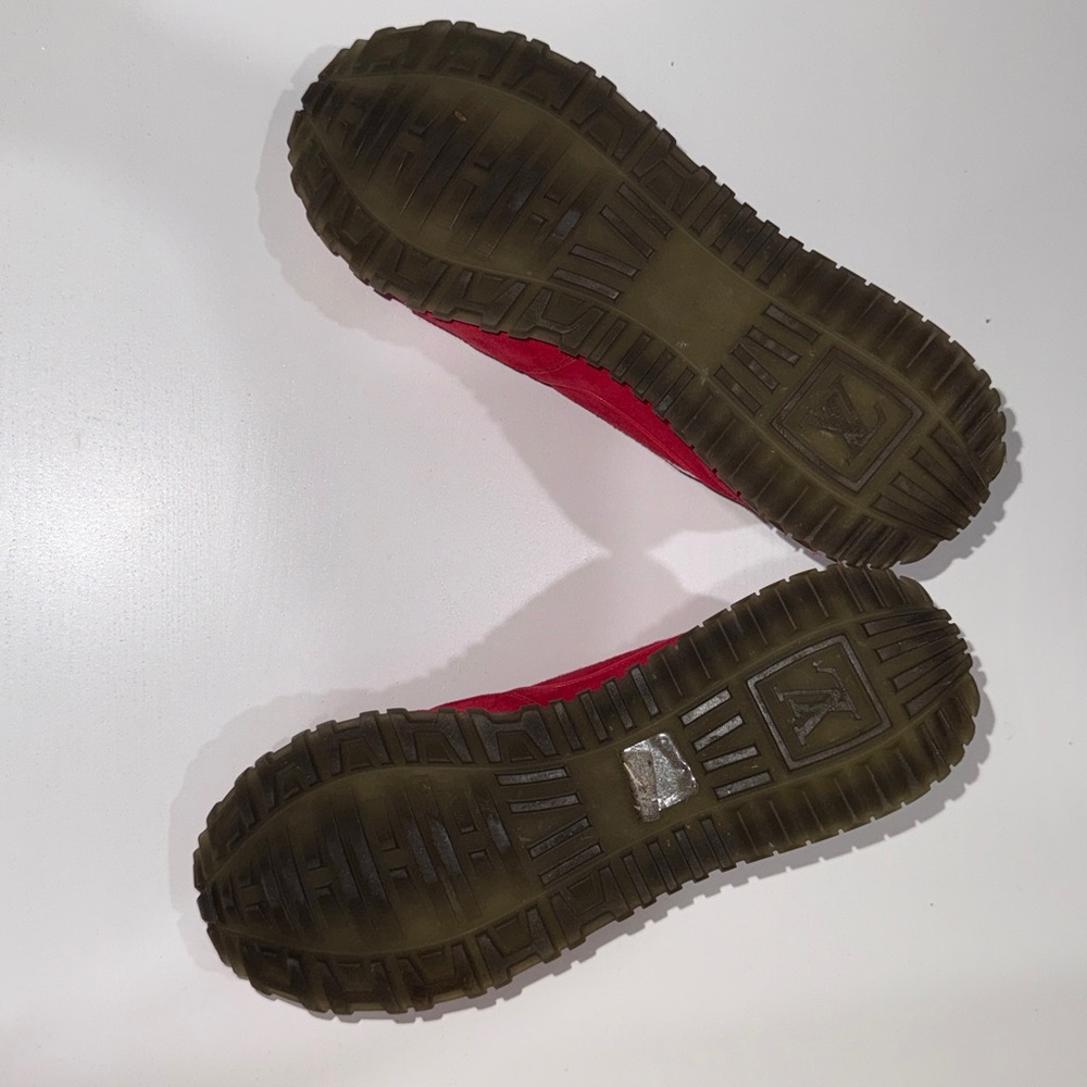 LOUIS VUITTON red sneakers - Picture 5 of 5
